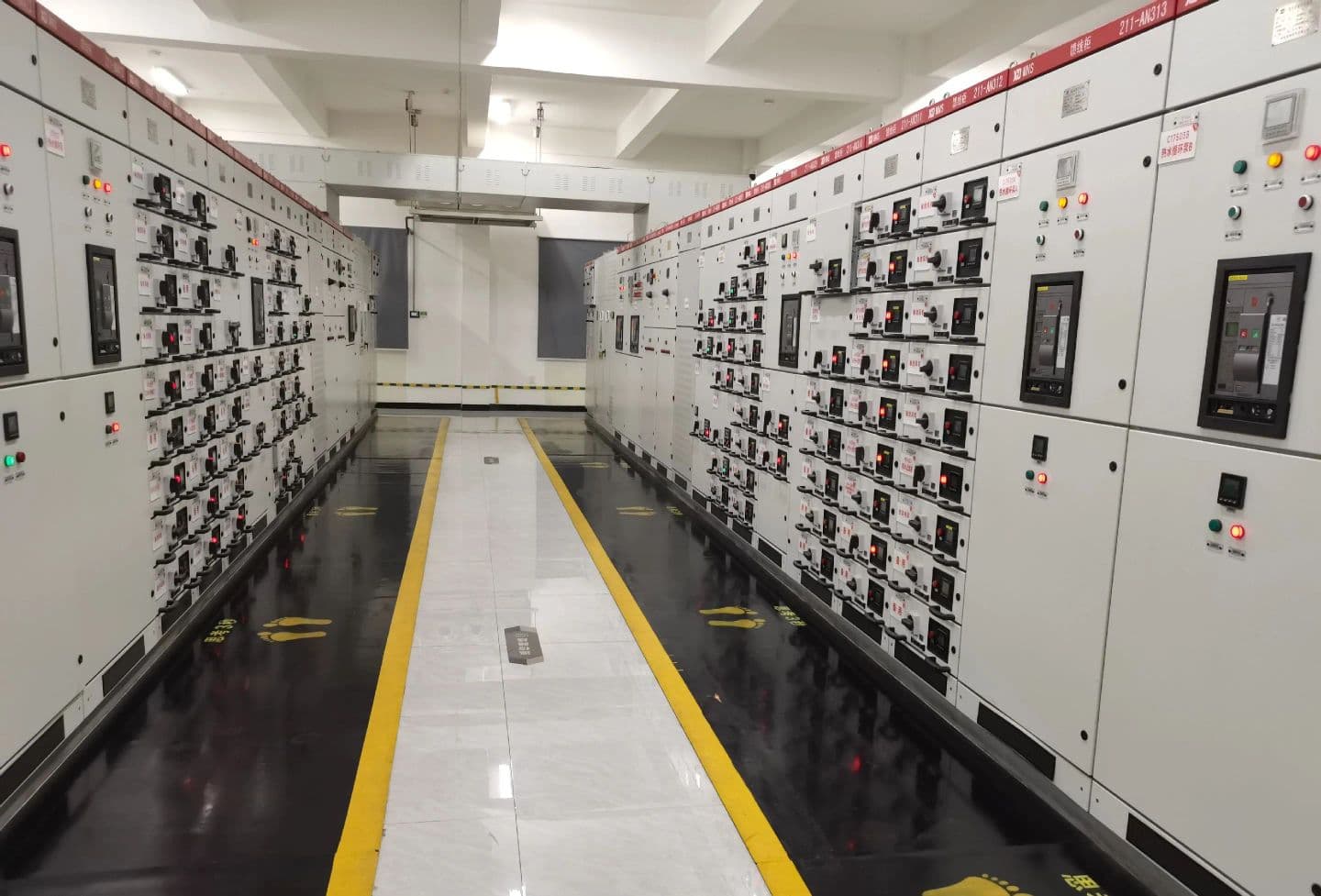 Switchgear control and inspection room