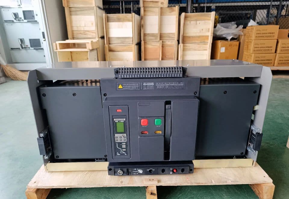 DW45 Intelligent Air Circuit Breaker 200A 3P